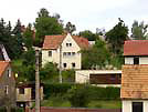 Blick von der "kleinen S?chsischen Schweiz" auf unser Haus -zum Vergr??ern anklicken-